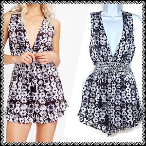 Lost & Wonder Violeta Romper Size Large